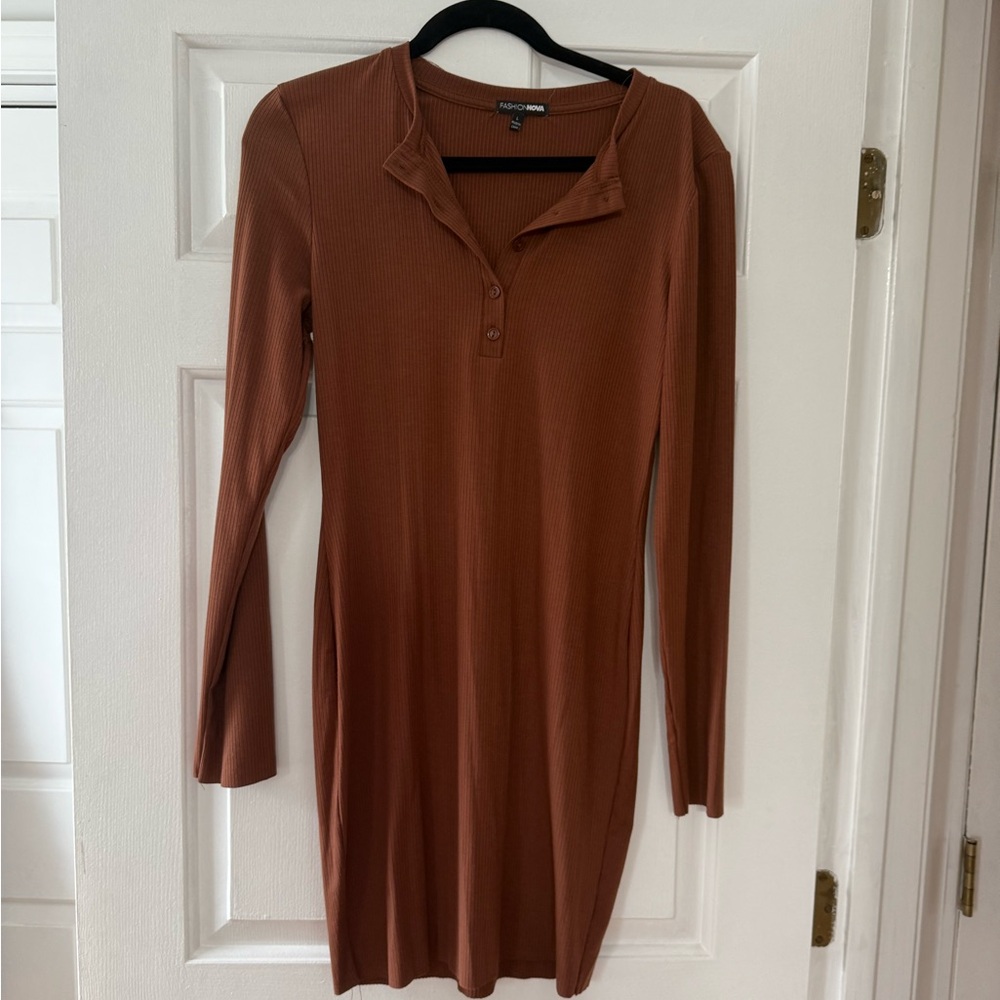 Fashion Nova Ribbed Long-Sleeve Henley Dress in Rust Brown